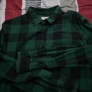 Men’s flannel shirt size L